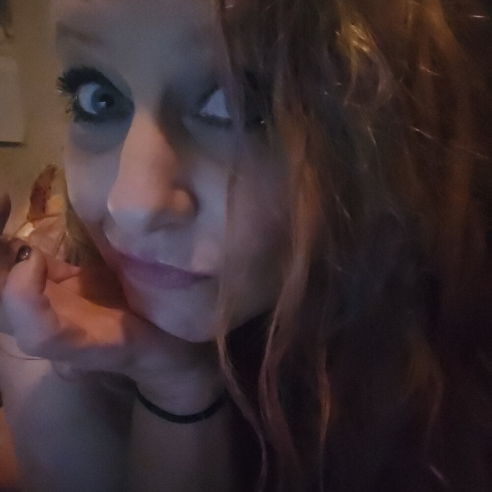stormynight1's Offline XXX Chat