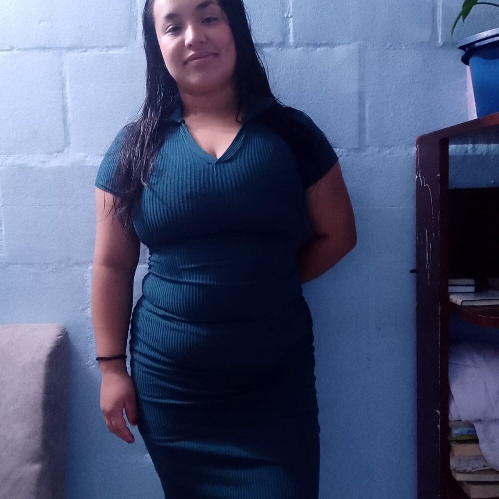 pornsexycams.com katy_hs livesex profile in spanish cams