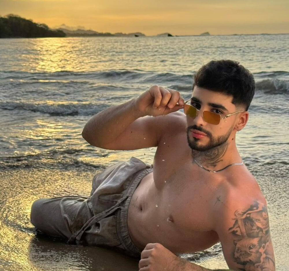 Ianalvarez's Offline XXX Chat