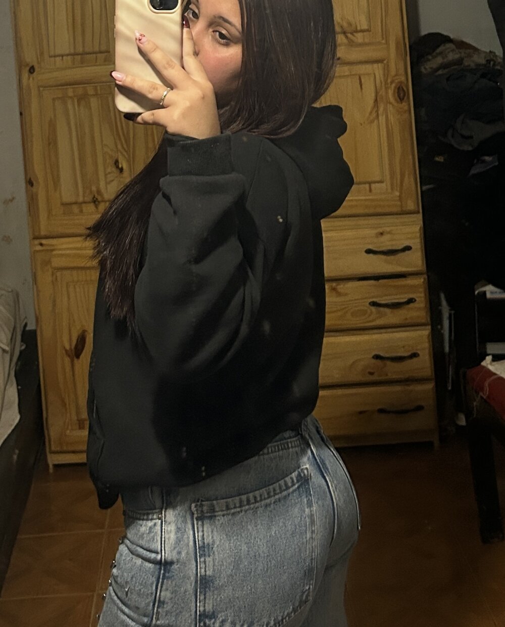 solxito383 Offline XXX-Chat