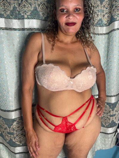 foxy_roxy23 from stripchat