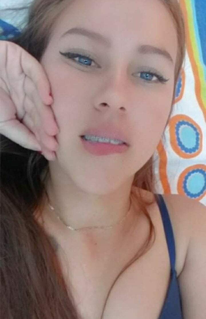 Candy_Vera Chat Room offline