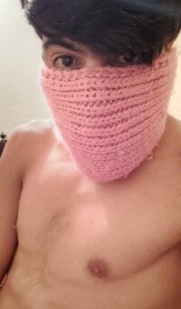 ELhaw's webcam live show