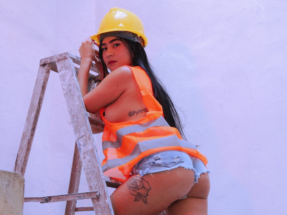 mega-camsex.com elissawhite livesex profile in somewhere-in-canada cams