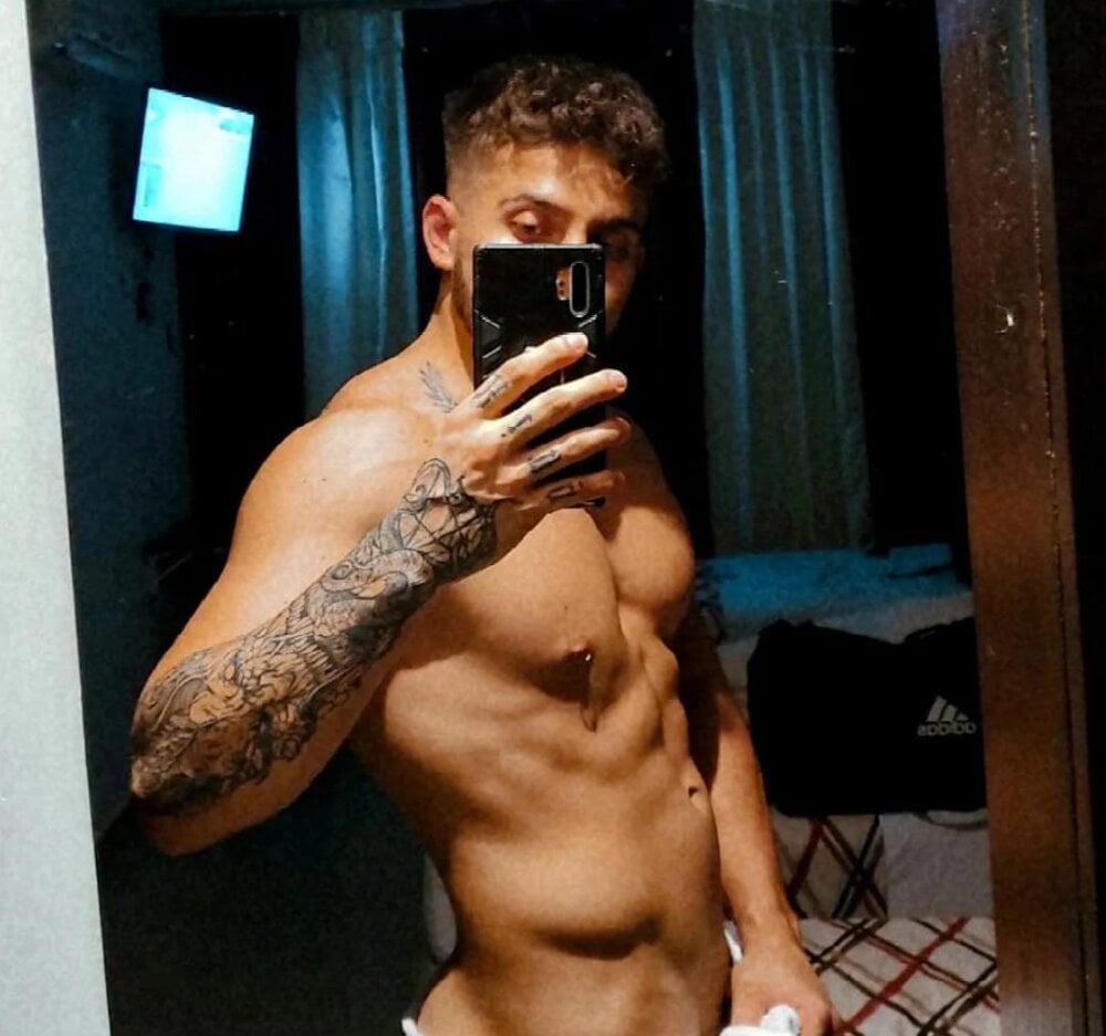 Rhicky_nate nude on cam A