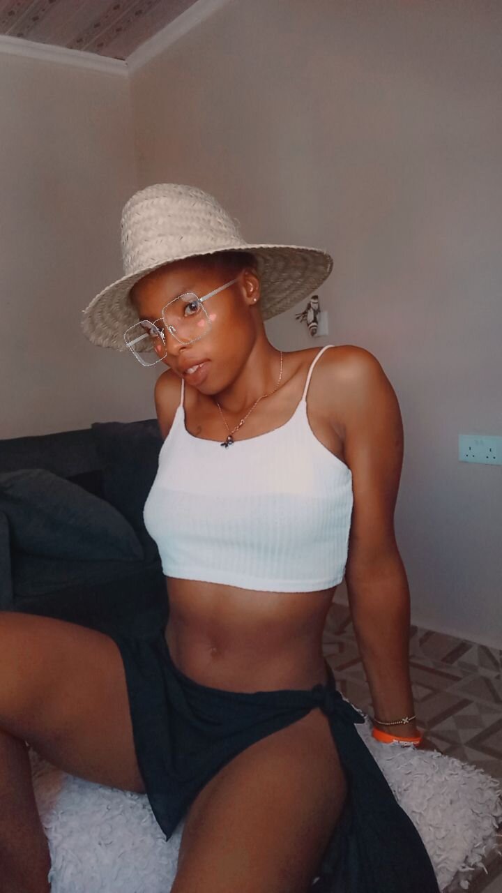 Pinky_Punani