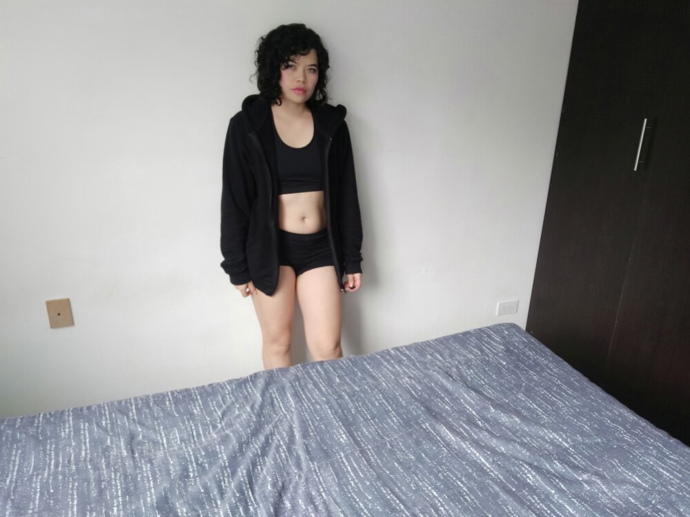 Live sex webcam photo for Miho_Aiko #289562362