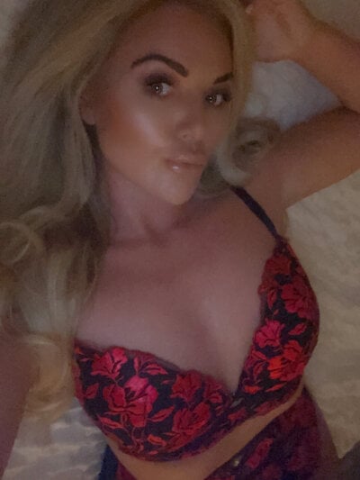 TheCumSlutBarbie - petite