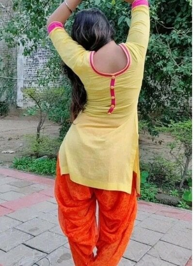 Anushka_ayaan