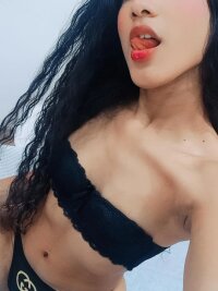 skinnyschoolgirll's Offline XXX Chat