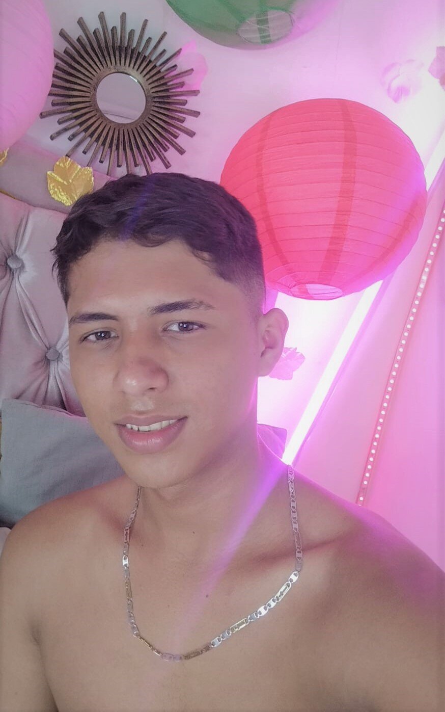 Mikol_brunette
