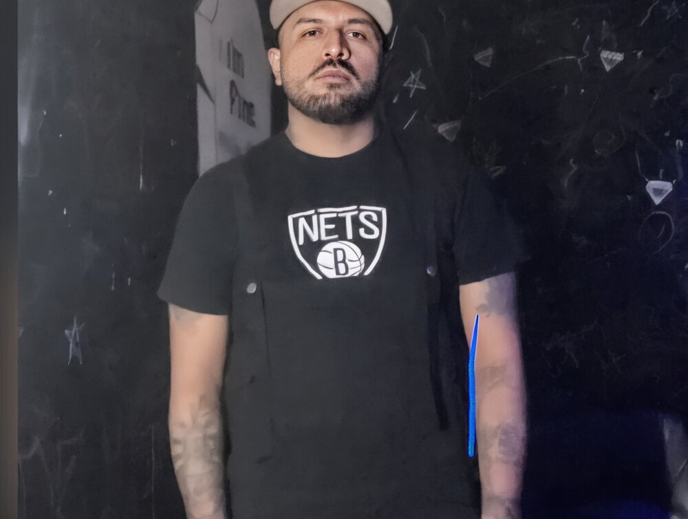 johnboones10's Offline XXX Chat