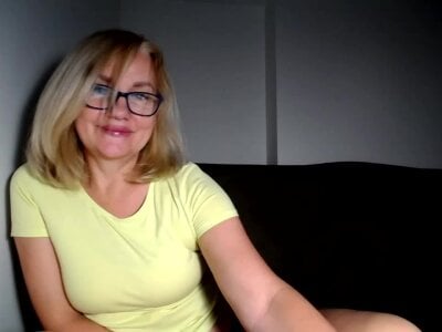 online cam sex Blond Woman