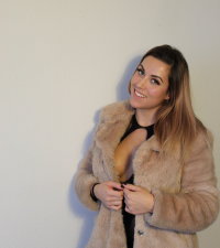 mira_moanaaah's Offline XXX Chat