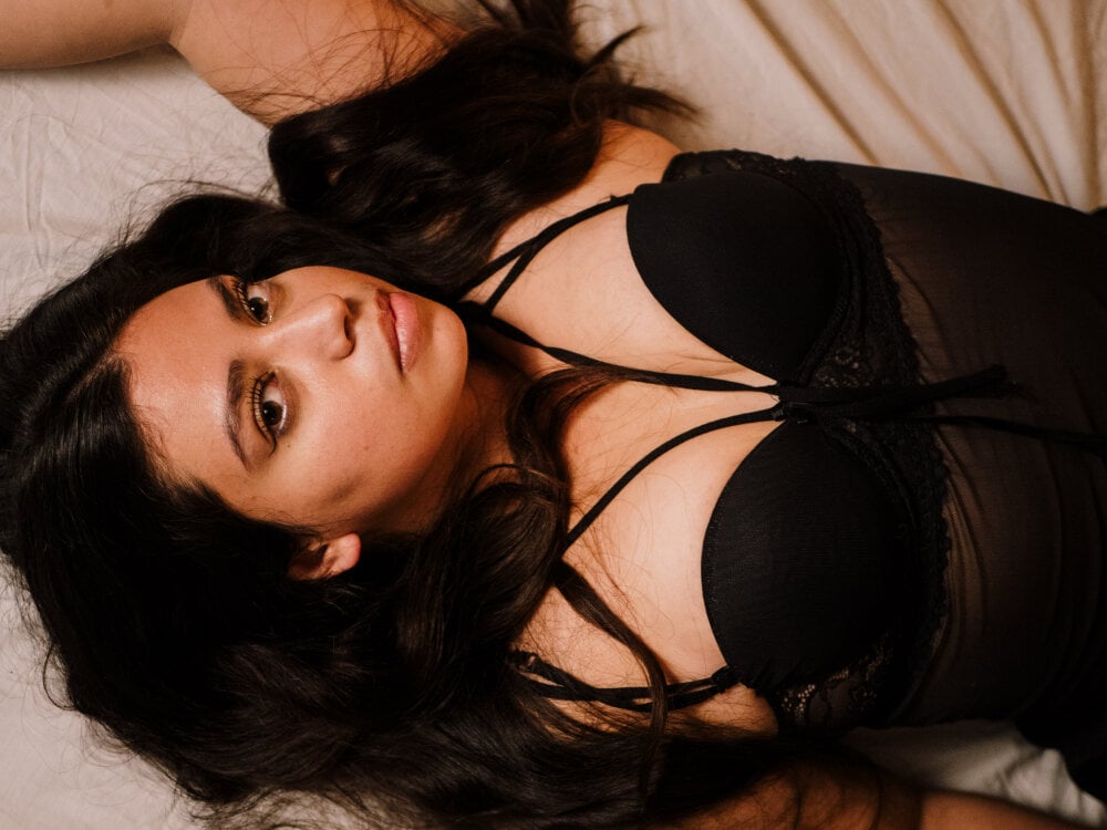 stripchat karoll_heart webcam profile pic via webcam-sexe.net