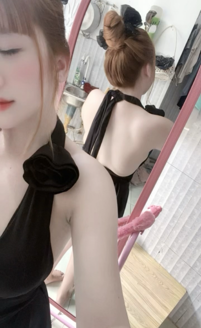 Cao2007 Female Curvy Live Webcam Strip
