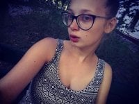 CarolBlon's Offline Chat Room