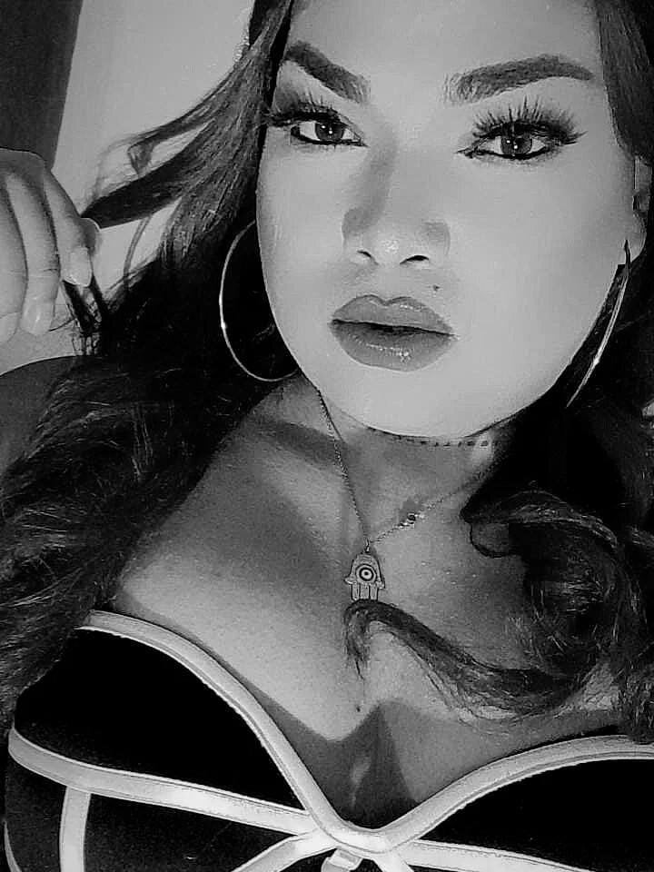 NewDarlingModel profile