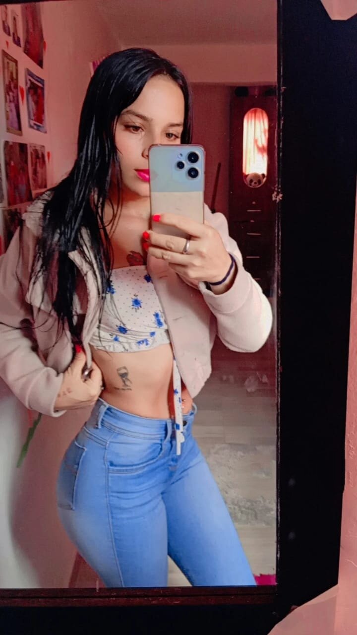 laura_pink22