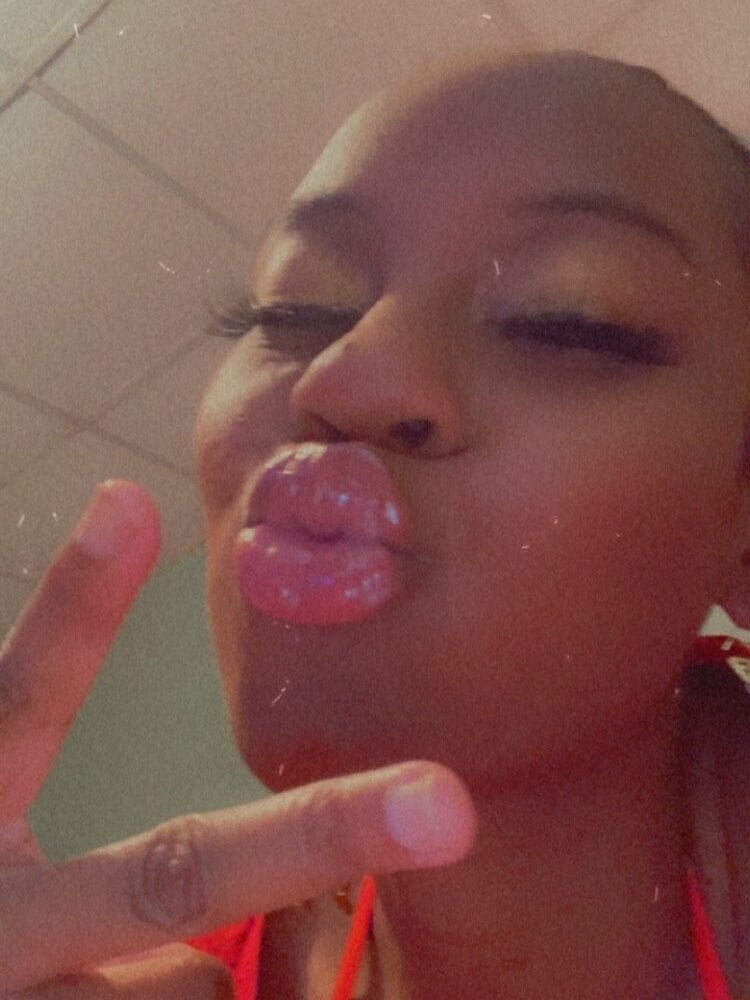 princessbubblesz's Live XXX Chat