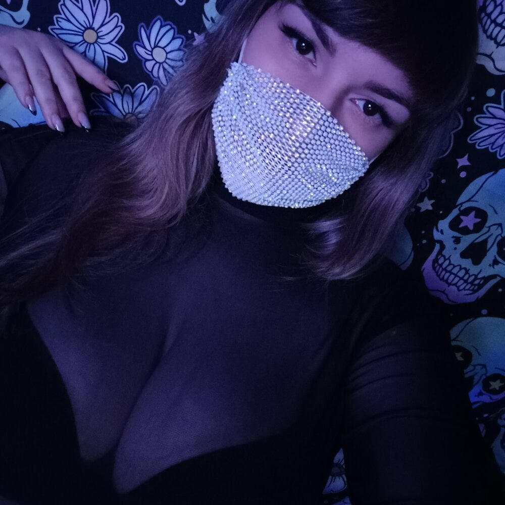 newporncams.com zadira_fox livesex profile in in-your-magic-dreams-3 cams
