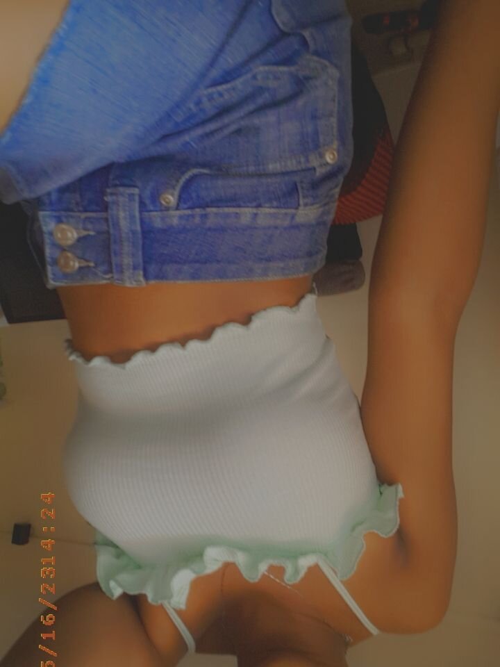 Live sex webcam photo for petite0001 #289786506