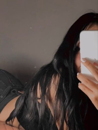 Danieelia_a 🔤 cam