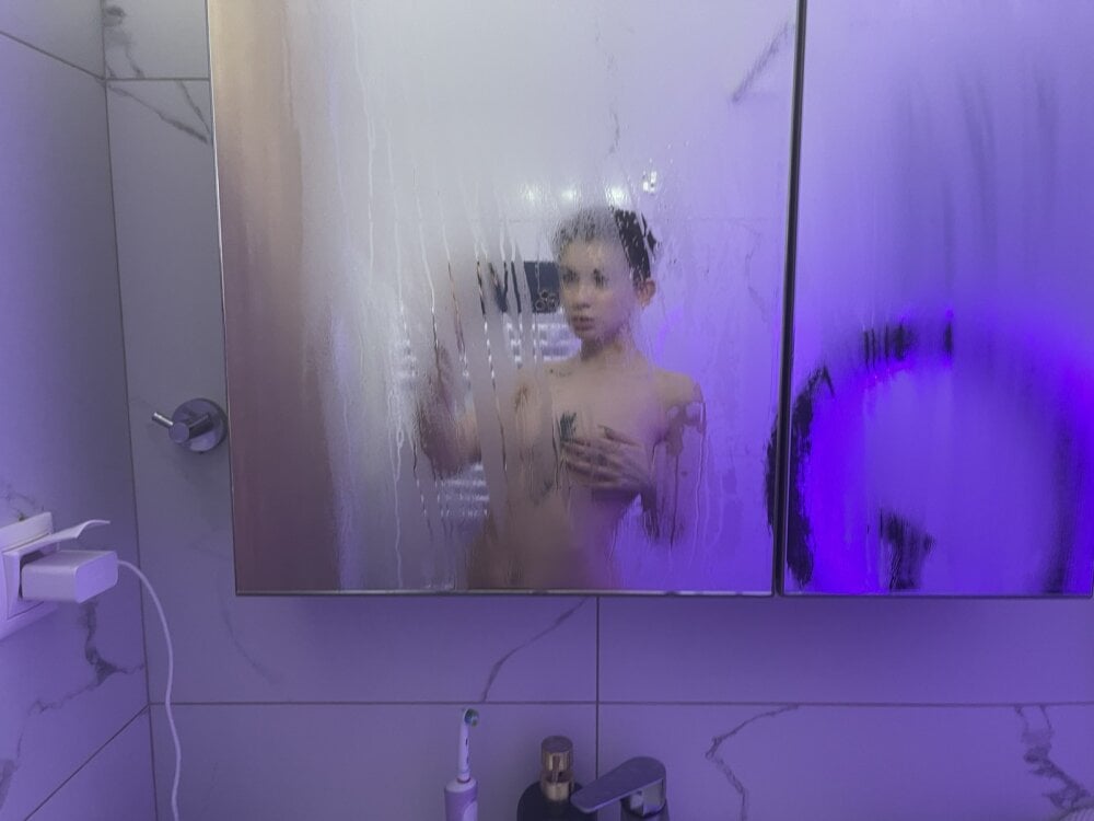 cam-performer.com marley_queen livesex profile in caucasian cams