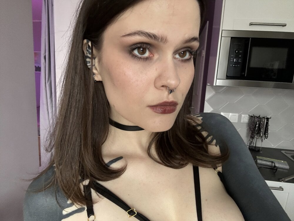 lisa_moonlight from stripchat