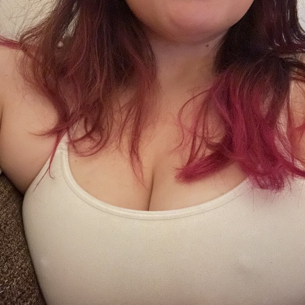 Live sex webcam photo for ScottishTension #289969945