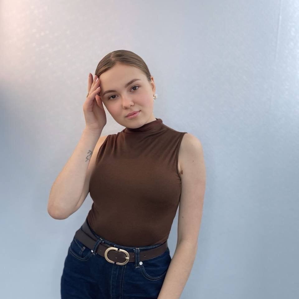 elmiraziel webcam profile - British