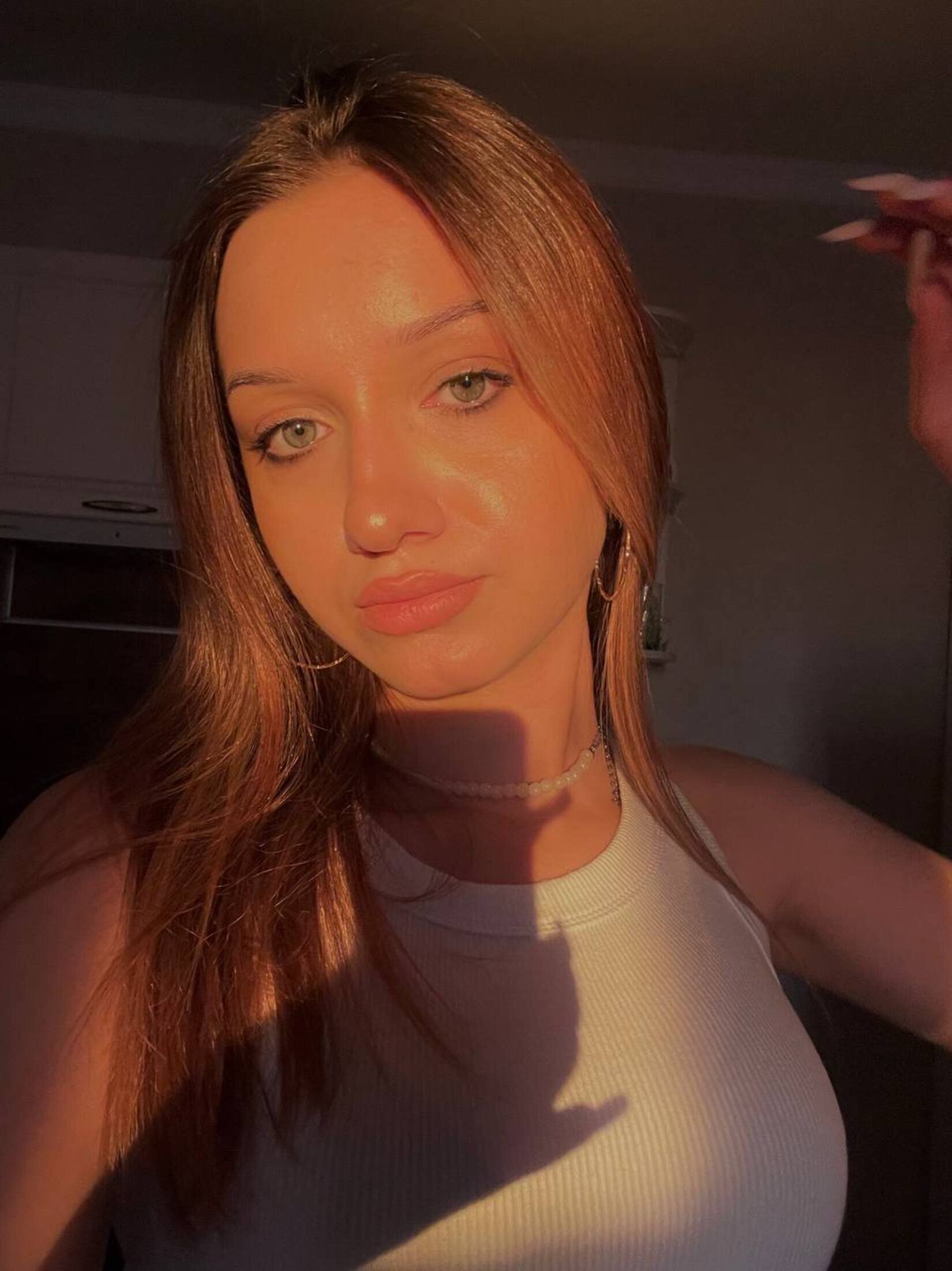 Tina_Brow