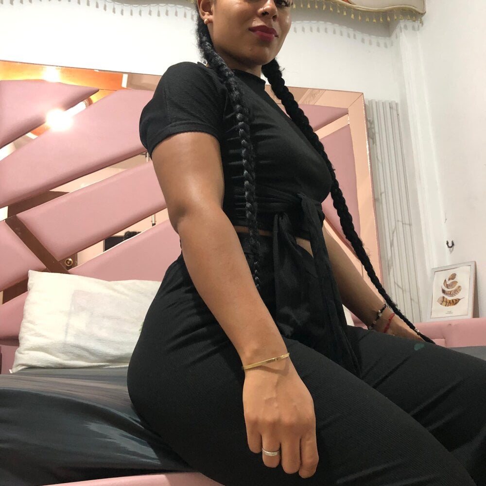 Rebell_Rouse profile