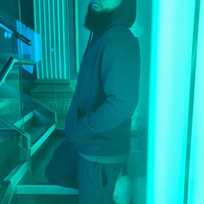 beingTee Live Cam on StripChat