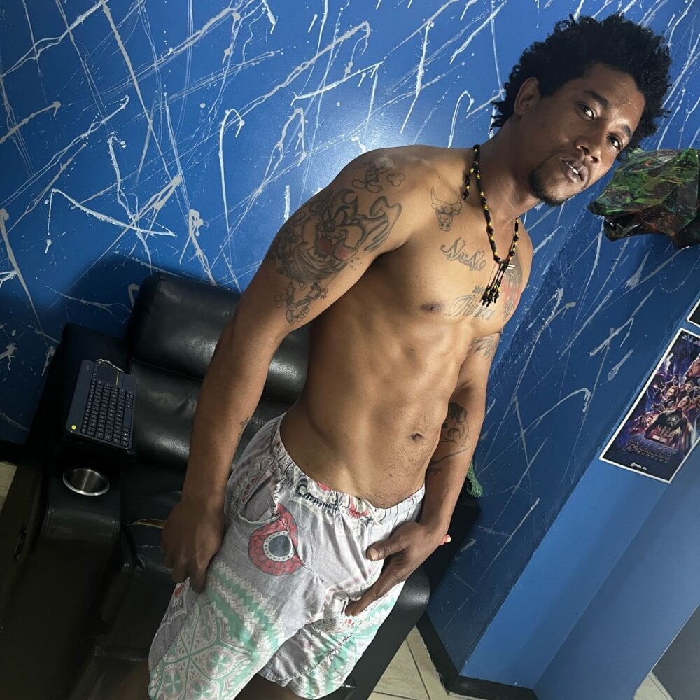 Teddy_Black_'s Offline XXX Chat