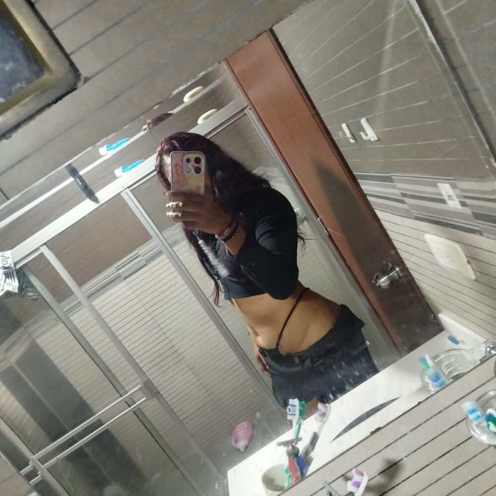 Megan_BigAss69's Offline XXX Chat