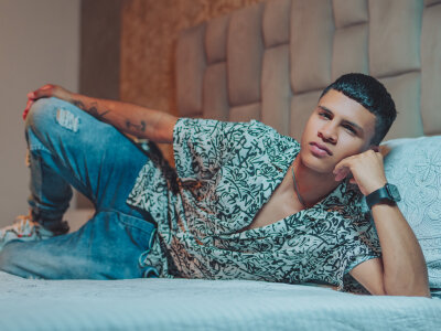 zackrivas from stripchat