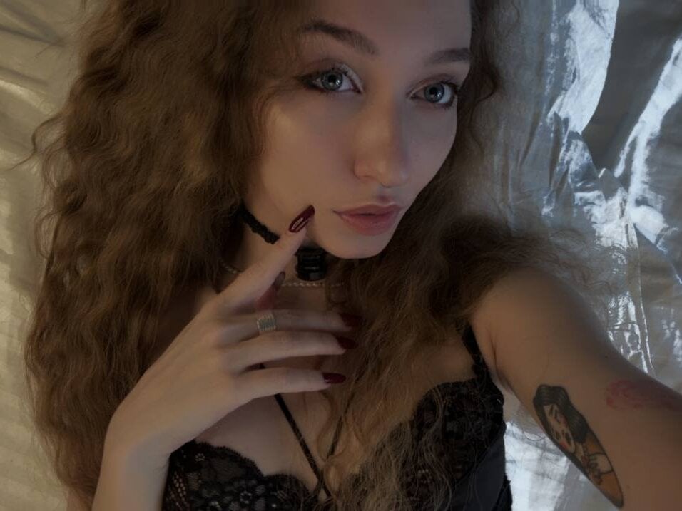 TaitHelm's Offline XXX Chat