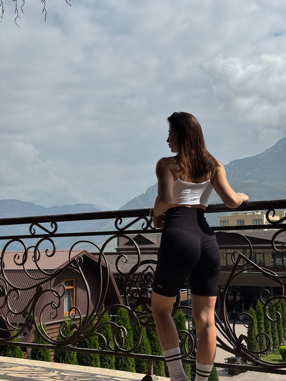 lovelyana_