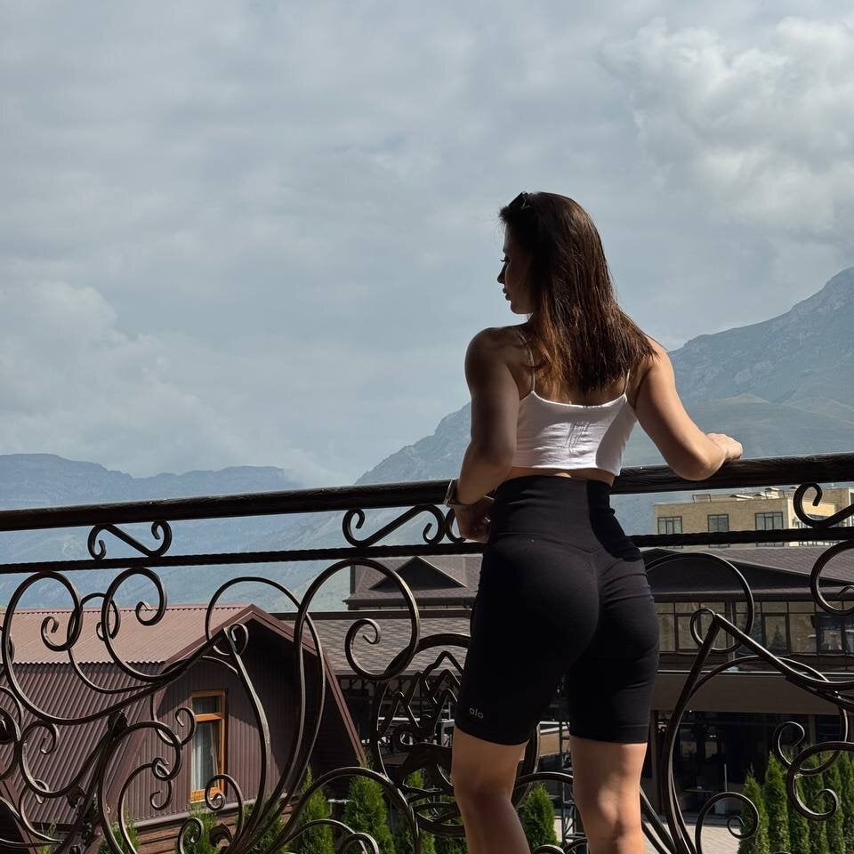 lovelyana_