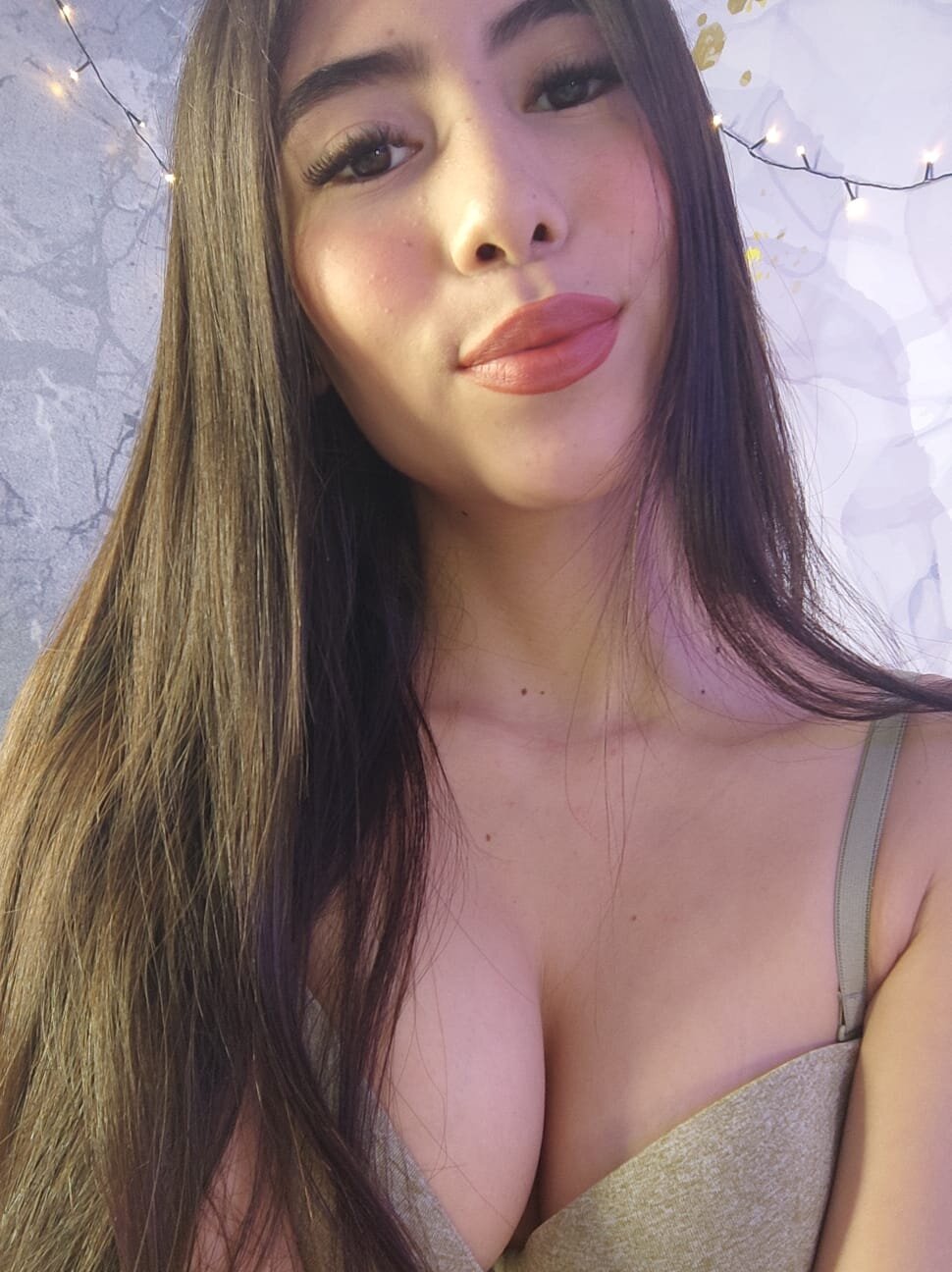 ZaaraHot