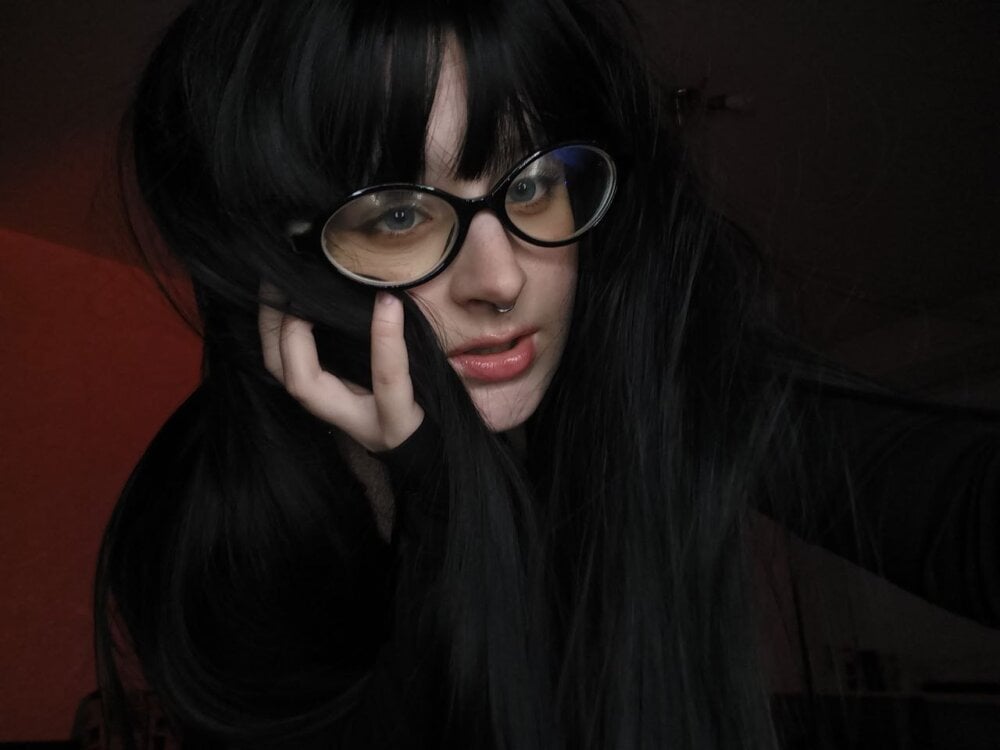 sonya_mikki from stripchat