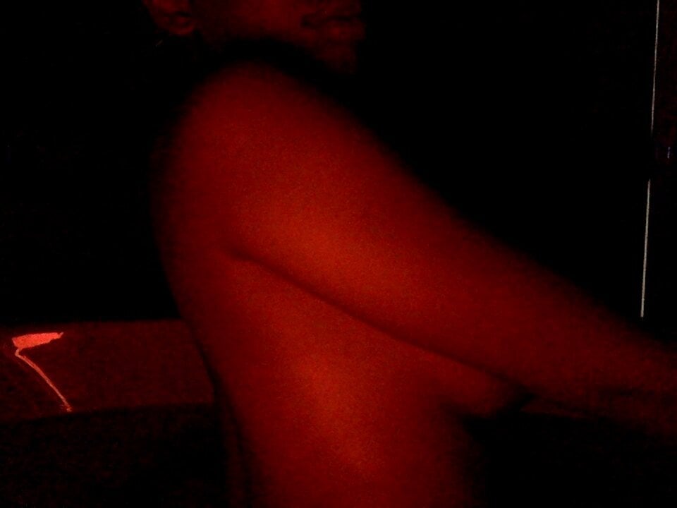 stripchat blissfully-sweet webcam profile pic via livesex.fan