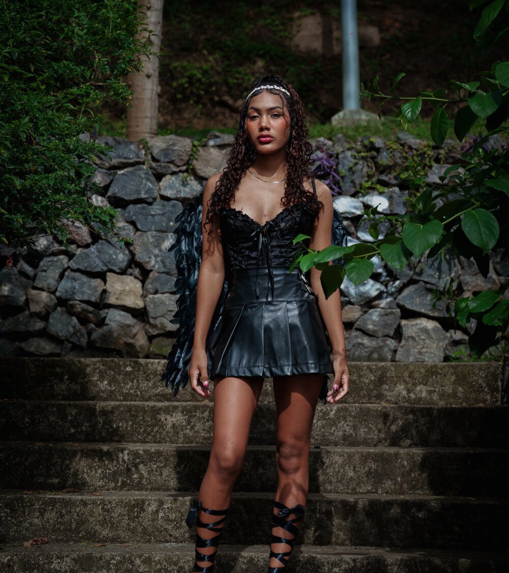 elivecams.com luciagray1 livesex profile in small-tits cams