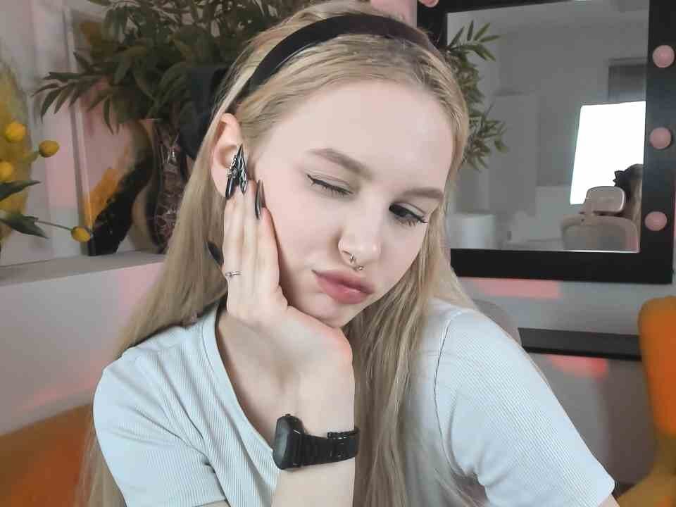 AvaDaviis' Offline XXX Chat
