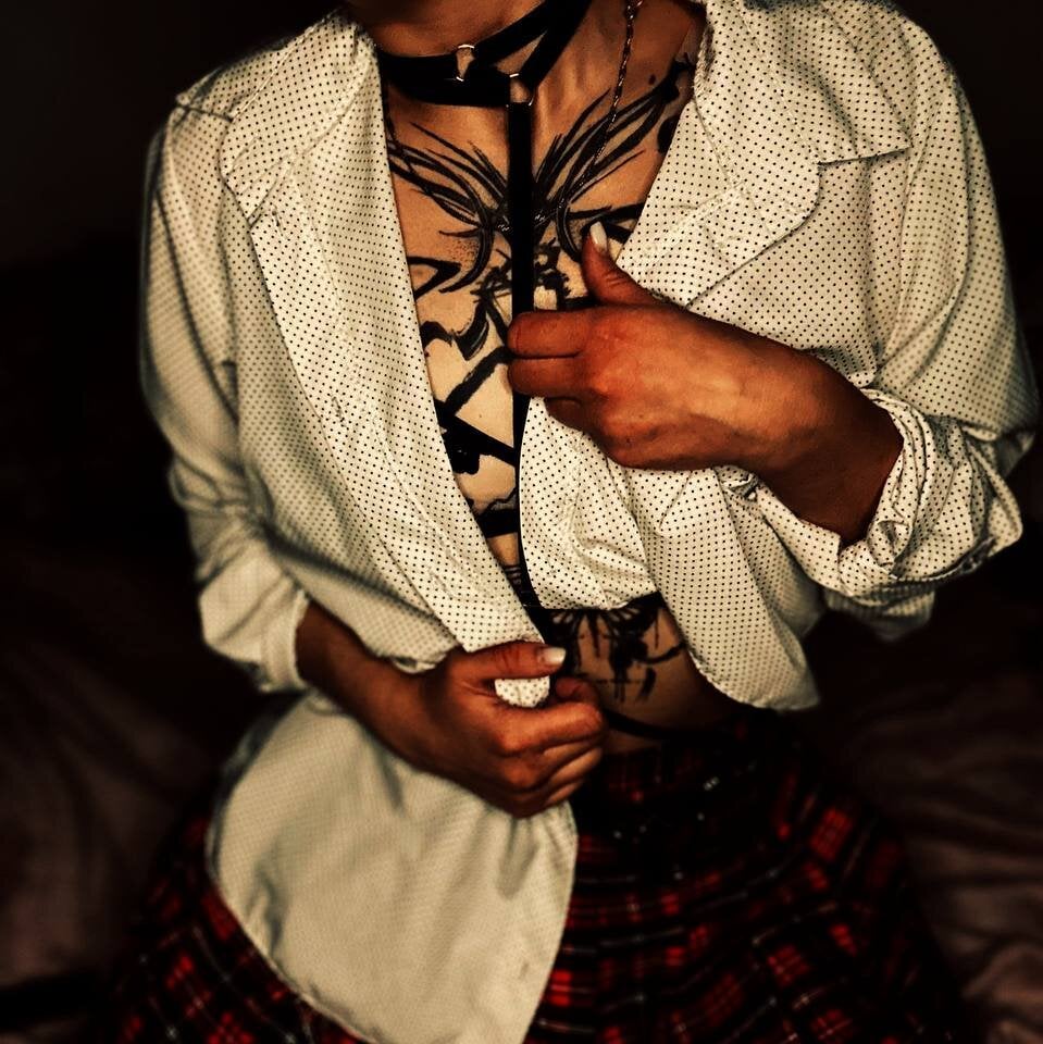 stripchat cherry_witch