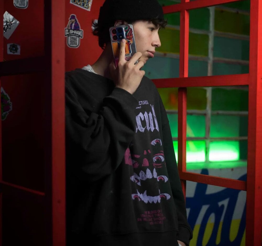luck_noor7's Offline XXX Chat