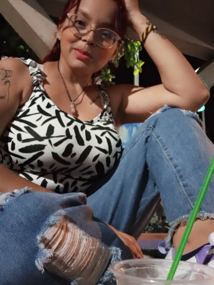 Live sex webcam photo for GoodFatty #289969709