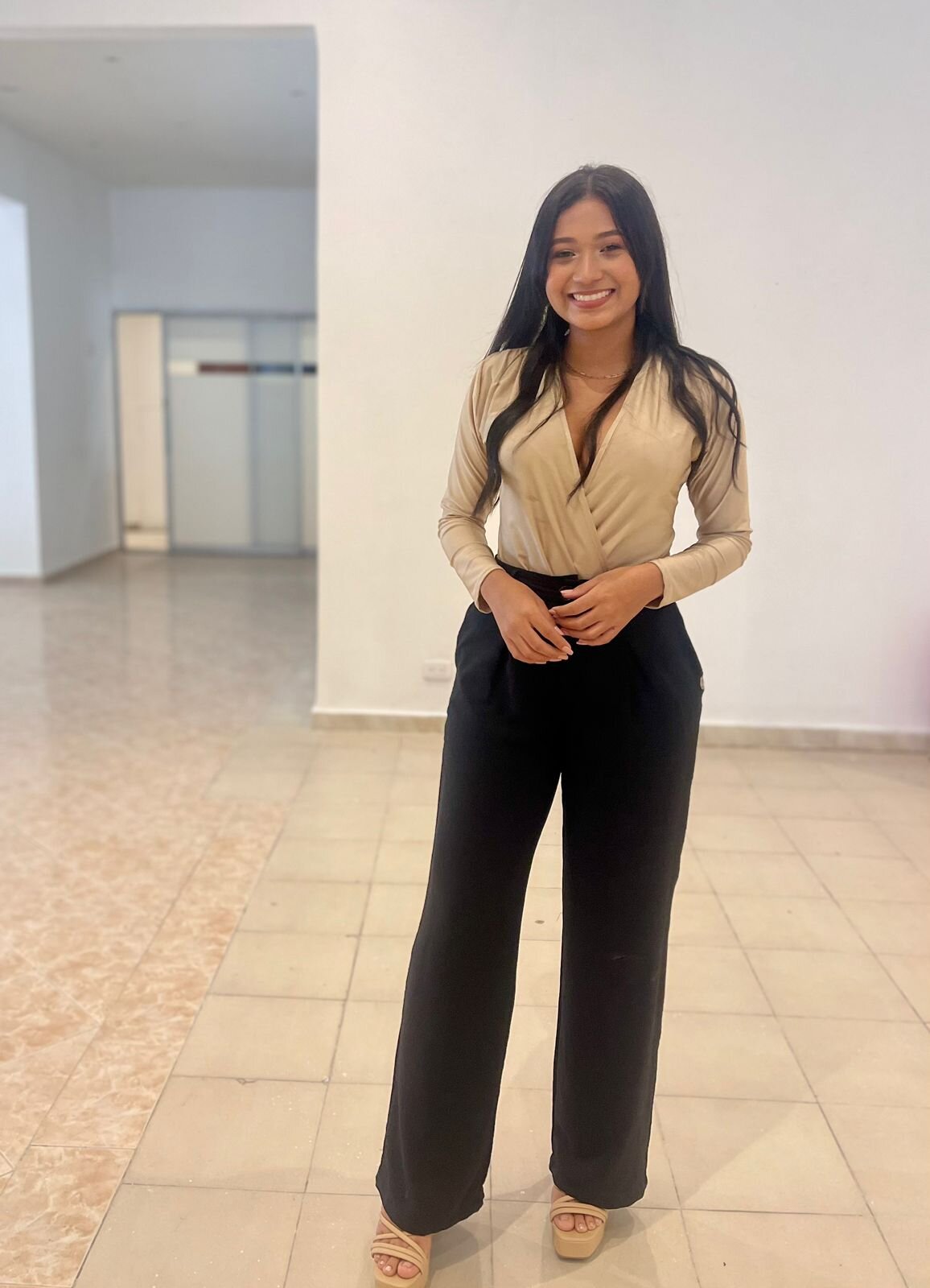 Antonella_Greyy