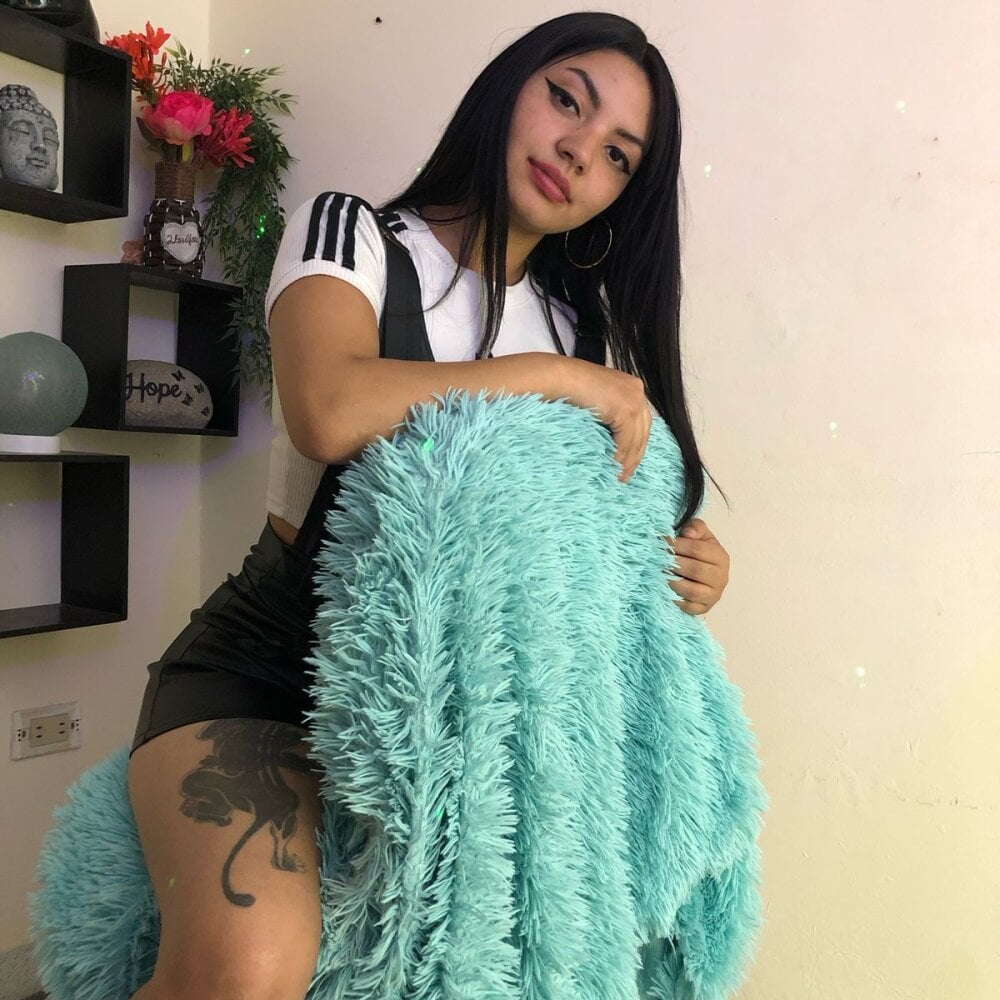 Amara_Cendella